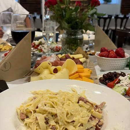 Boutique Ilitsa Hotel *